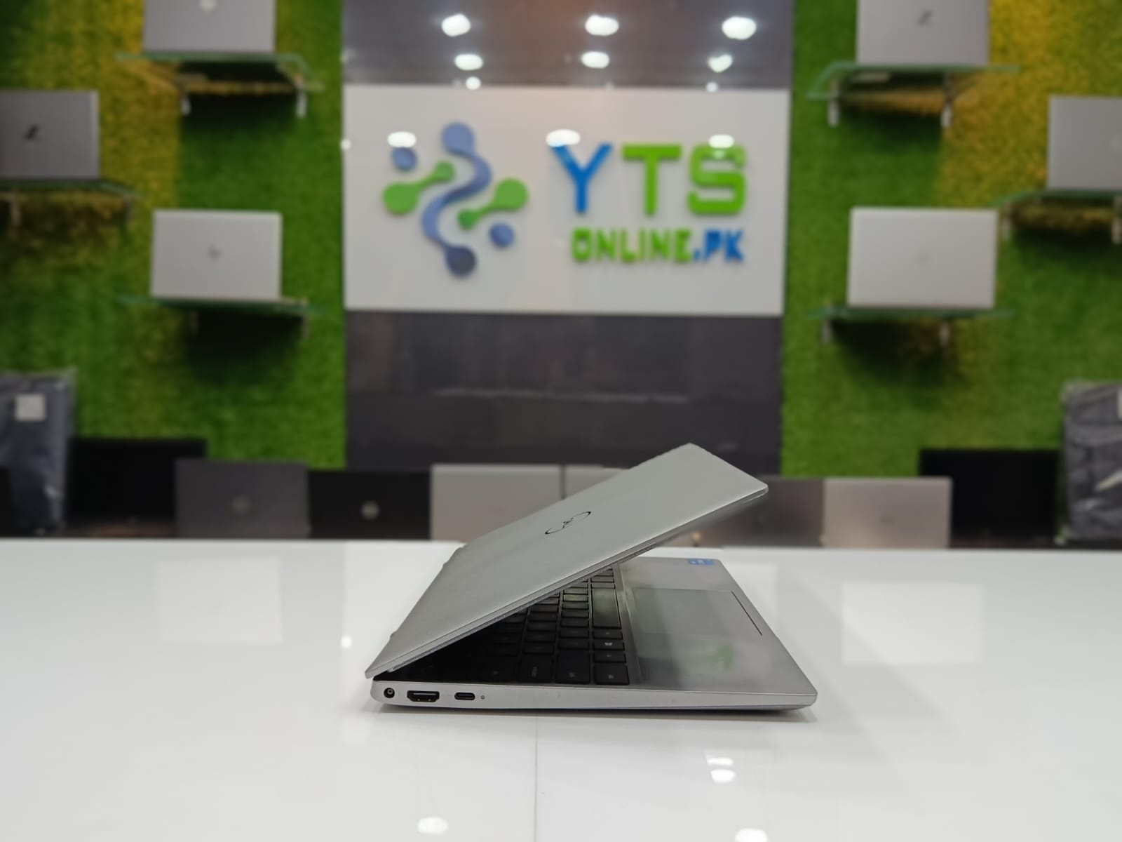 Dell Latuitude 3320 | Intel Core i5-1135G7 | FHD Display