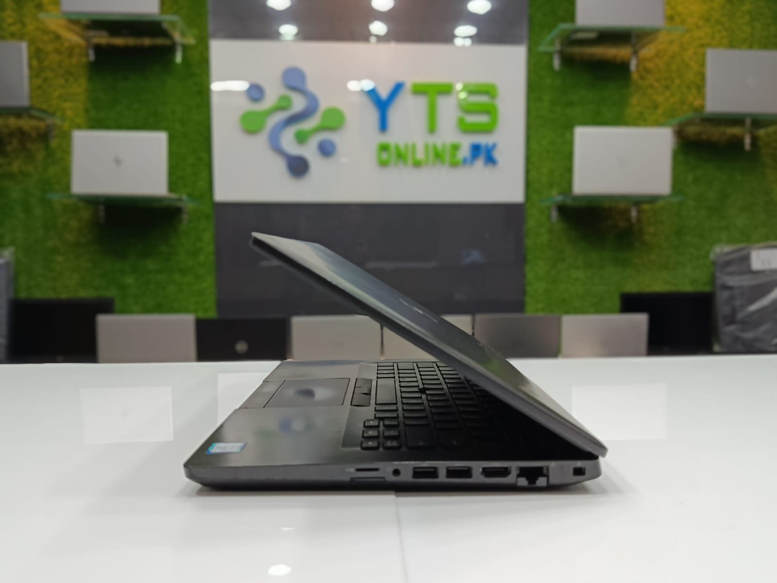 Dell Latitude 5401 | Intel Core i7 9th Gen | HD Display