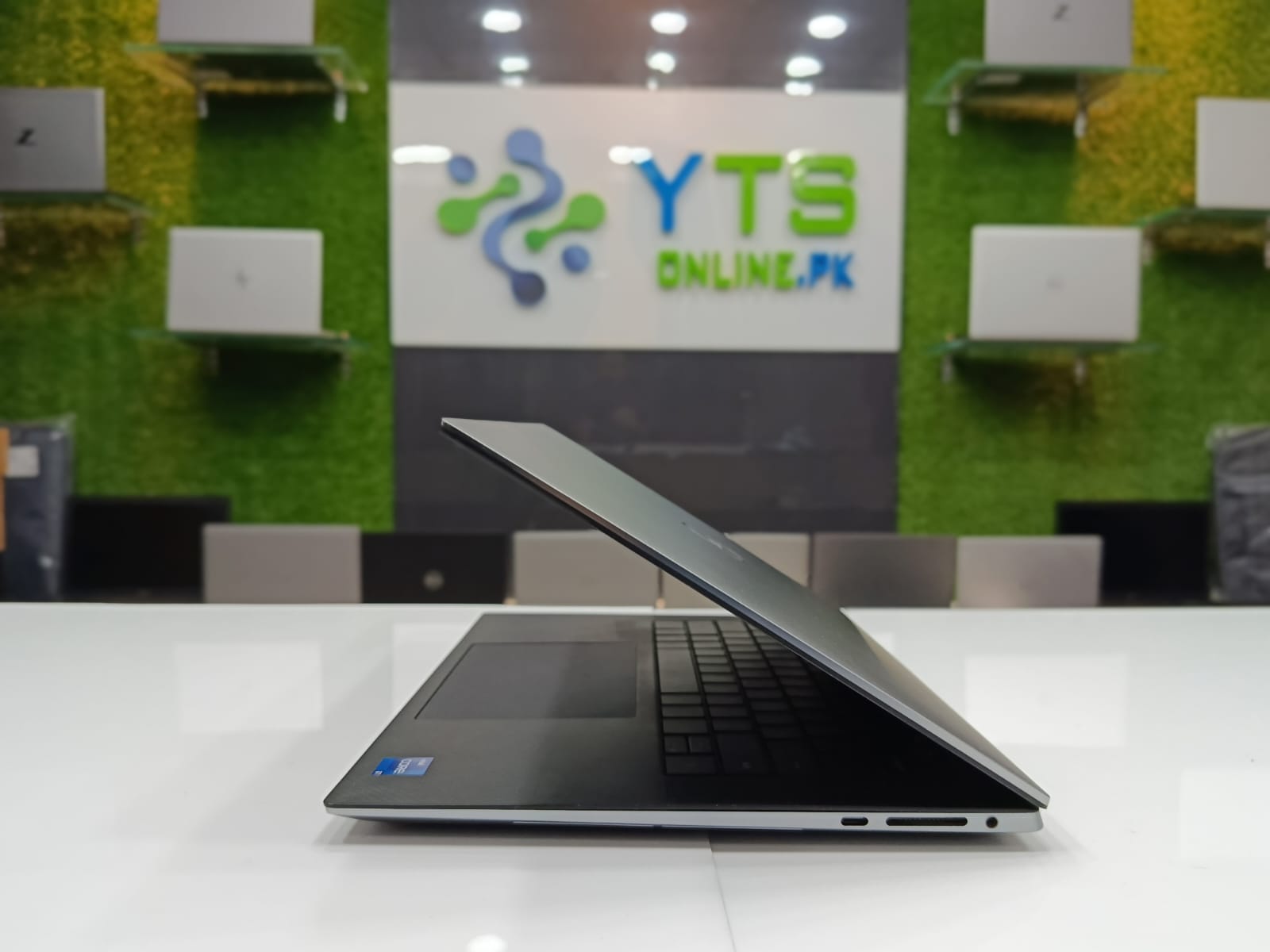 Dell Precision 5560 | Intel Core i7 11th Gen | 2k Display