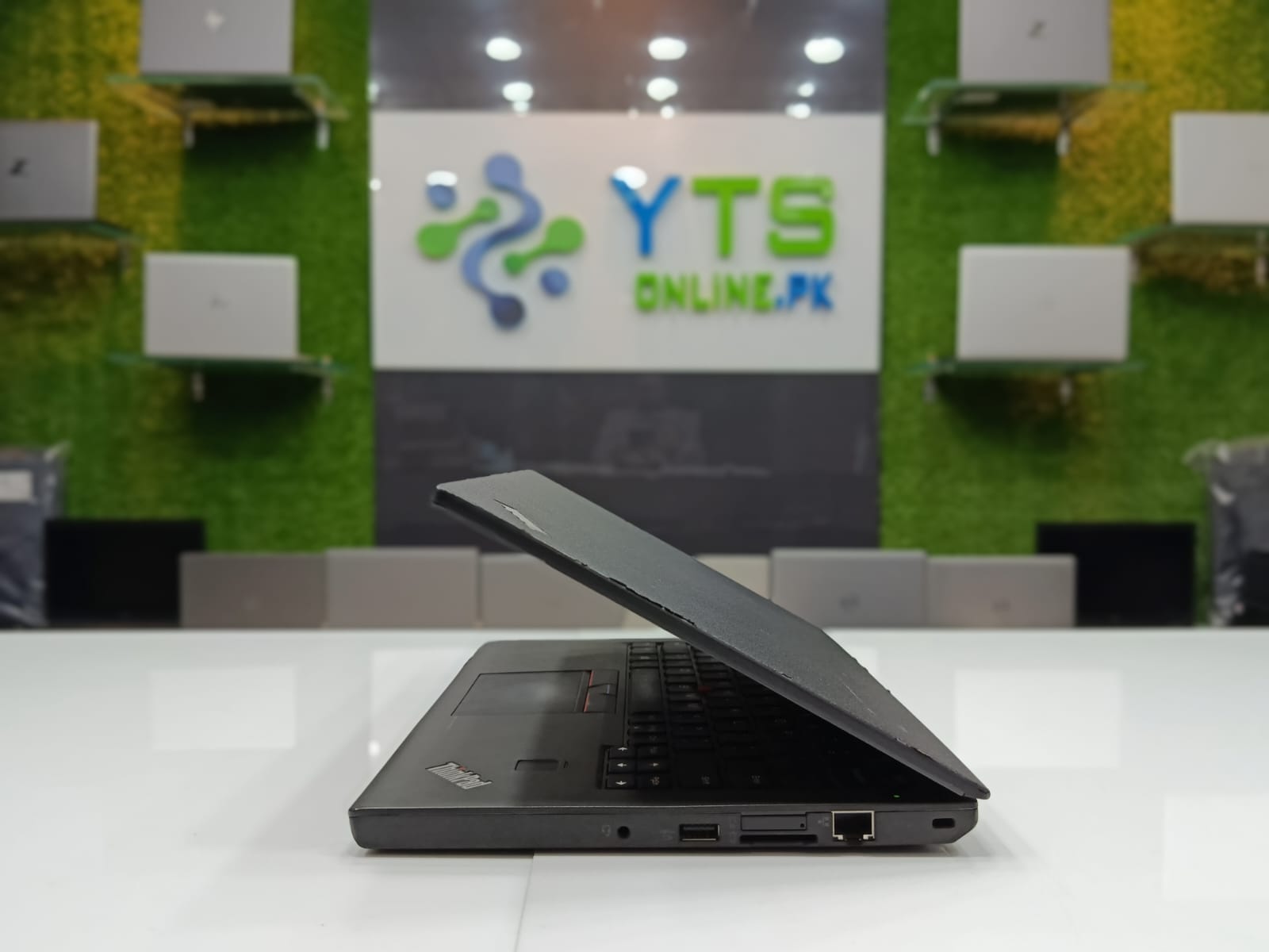 Lenovo X270 | i5 7th Generation | FHD Display