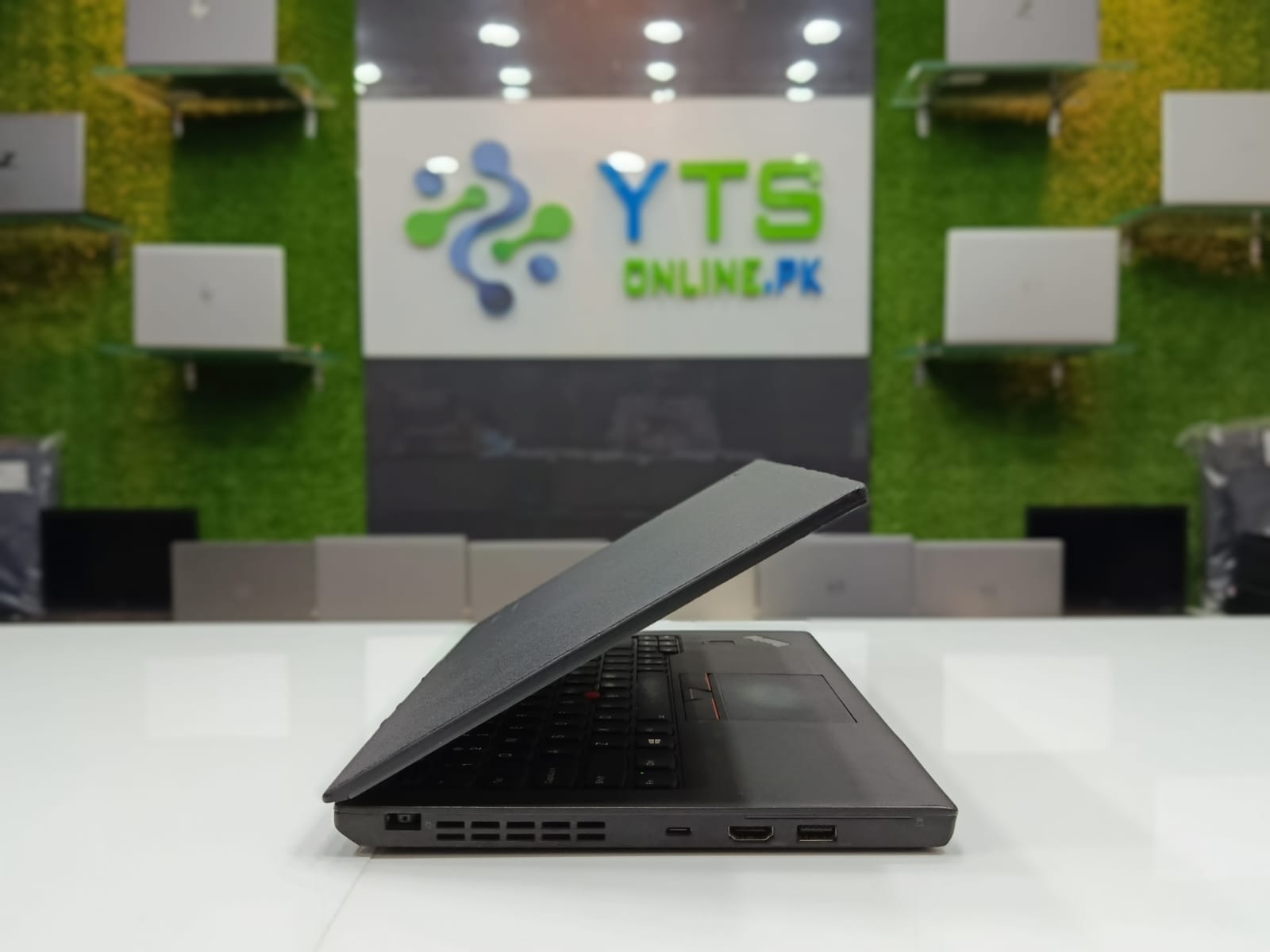 Lenovo X270 | i5 7th Generation | FHD Display