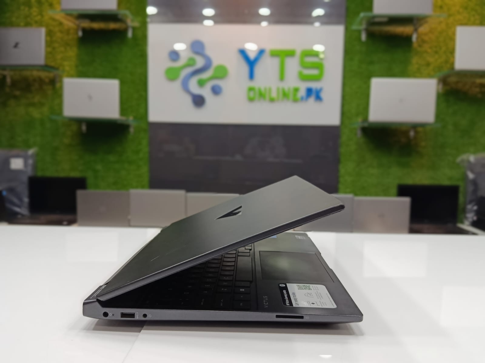 HP Victus 15-fa0031dx | Intel Core i5 12 generation | FHD Display