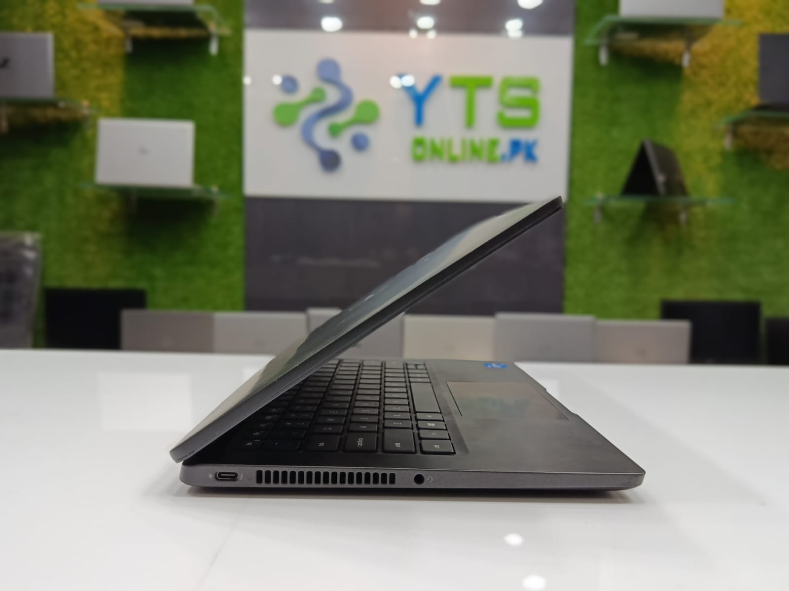 Dell Latitude 7320 | Intel Core i5-1145G7 | FHD Touch Display
