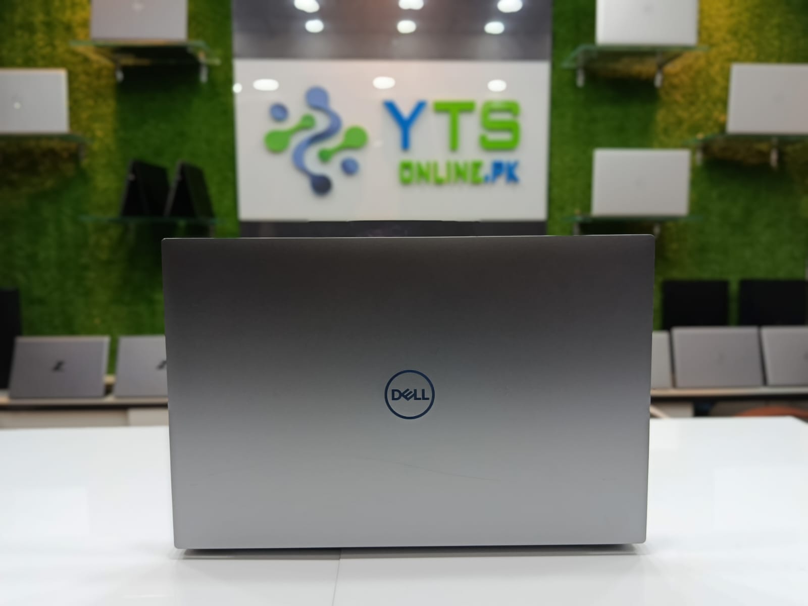 Dell Precision 5750 Workstation | Intel Core i7-10750H | 2k Display